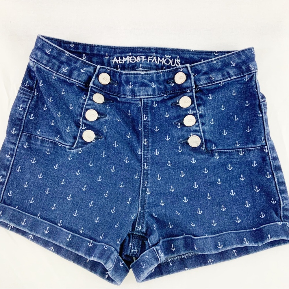 Almost Famous Shorts